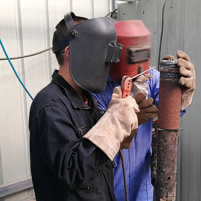 What basic knowledge do beginners need to master? weld
