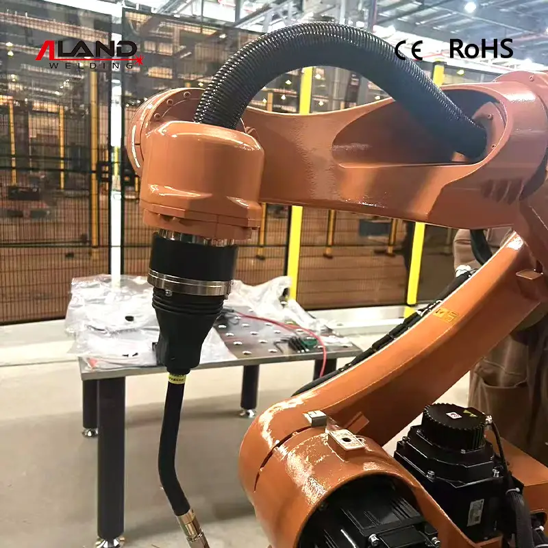 AWX50 Series 500A Small Nozzle 2 Circuit Robotic Welding Torch For Tight Space Welding